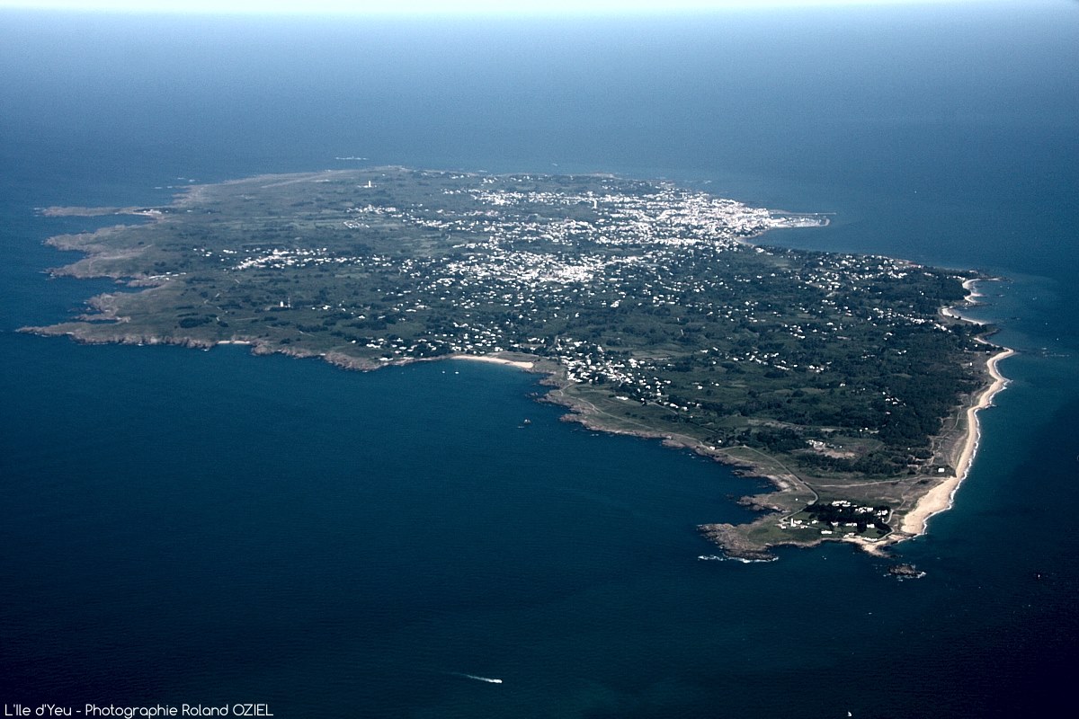 Photo aérienne de l'île d'Yeu en Vendée
