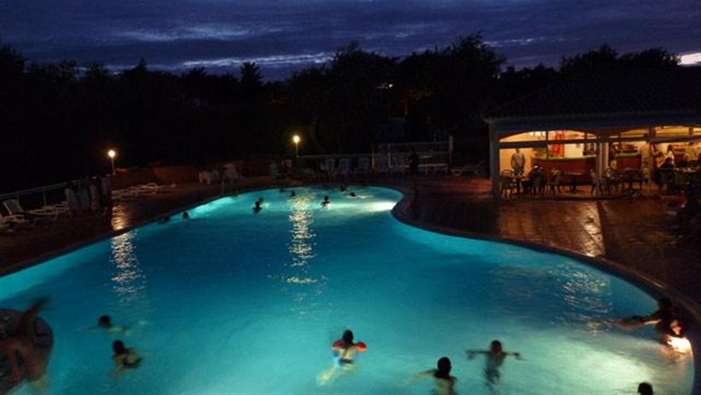 photo camping saint jean de monts vendee piscine chauffee