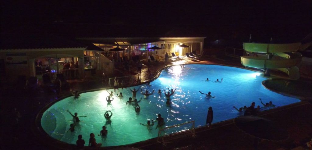 photo camping saint jean de monts vendee soirees piscine